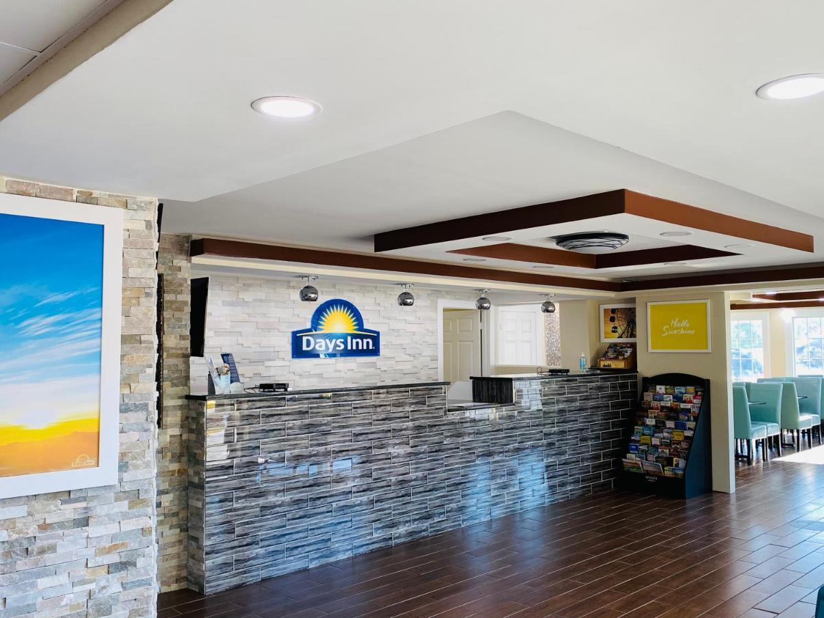 Days Inn By Wyndham Шаронвилл Экстерьер фото